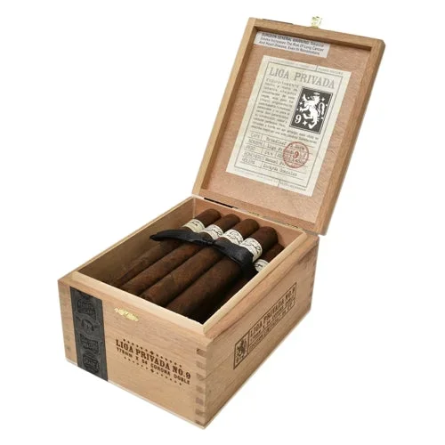 Drew Estate Liga Privada #9 Corona Doble (7″ x 54) Cigars